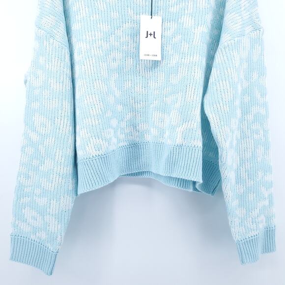 John+Jenn Cozy Modern Streetwear Soft Pastel Blue Animal Knit Pullover Sweater M - Picture 4 of 14